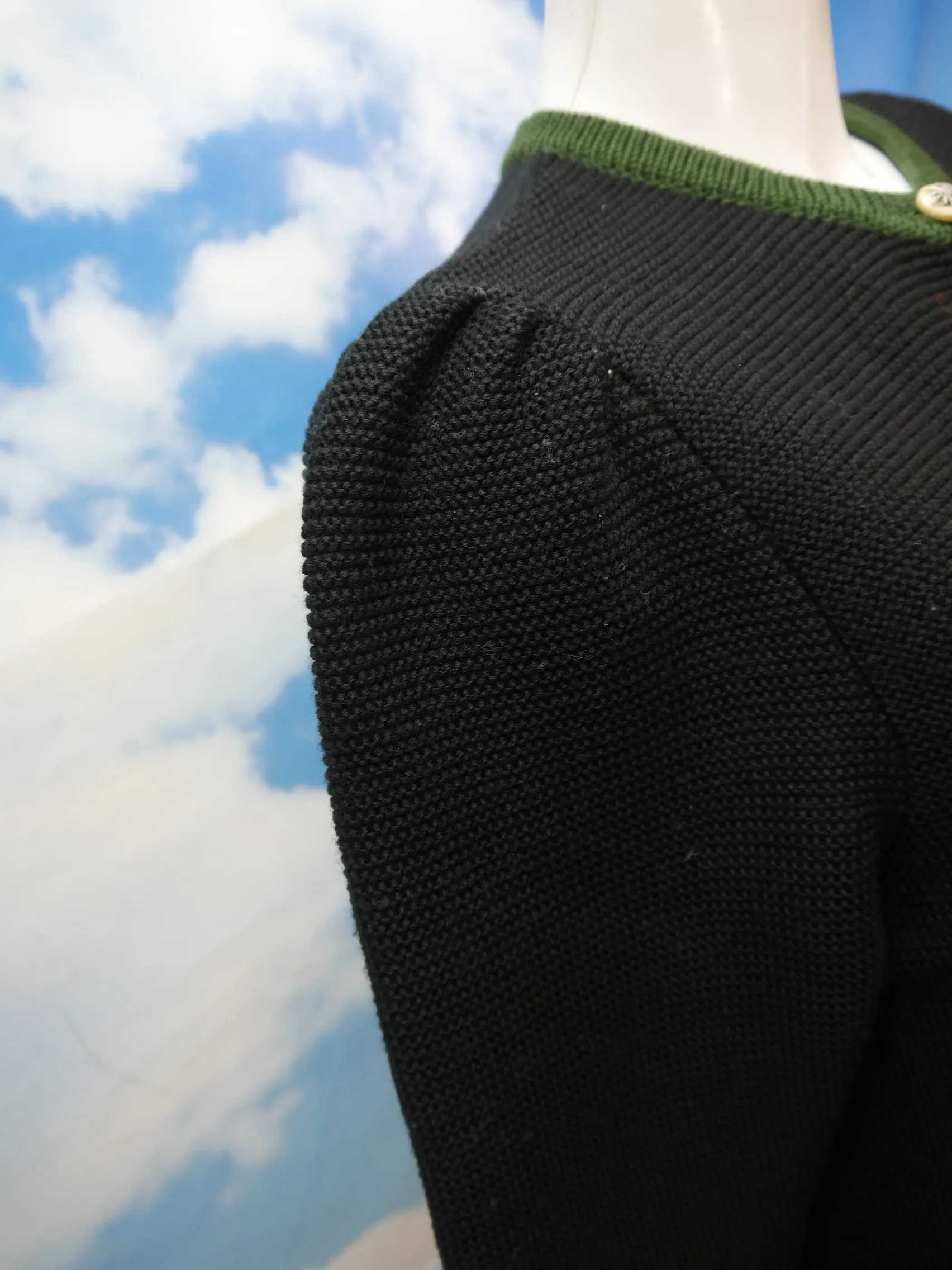 Asrifa süße 60er Jahre Strickjacke mit Hirschhornknopf Trachtenjacke Jacke Gr.42