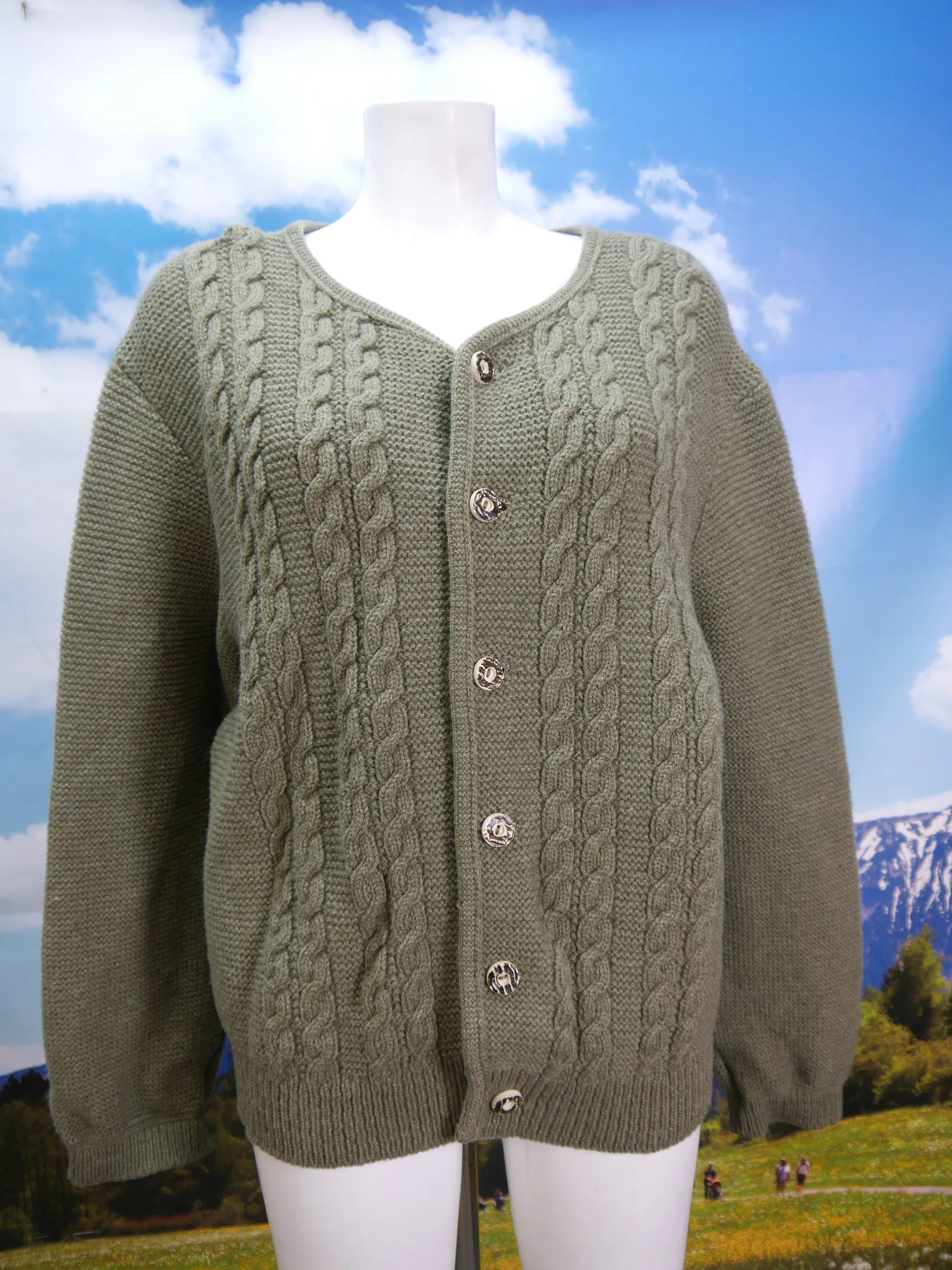 Dicke warme Strickjacke in grün mit Zopfmuster kurze Trachtenjacke Jacke Gr.52