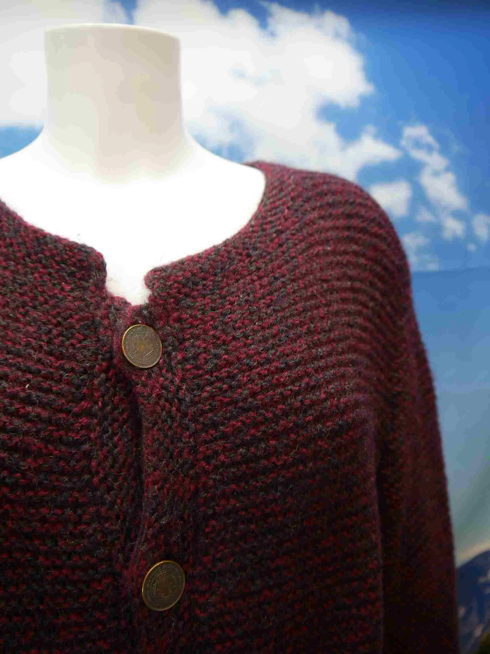 Handgestrickte rot melierte Strickjacke berauschende Trachtenjacke Jacke Gr.40