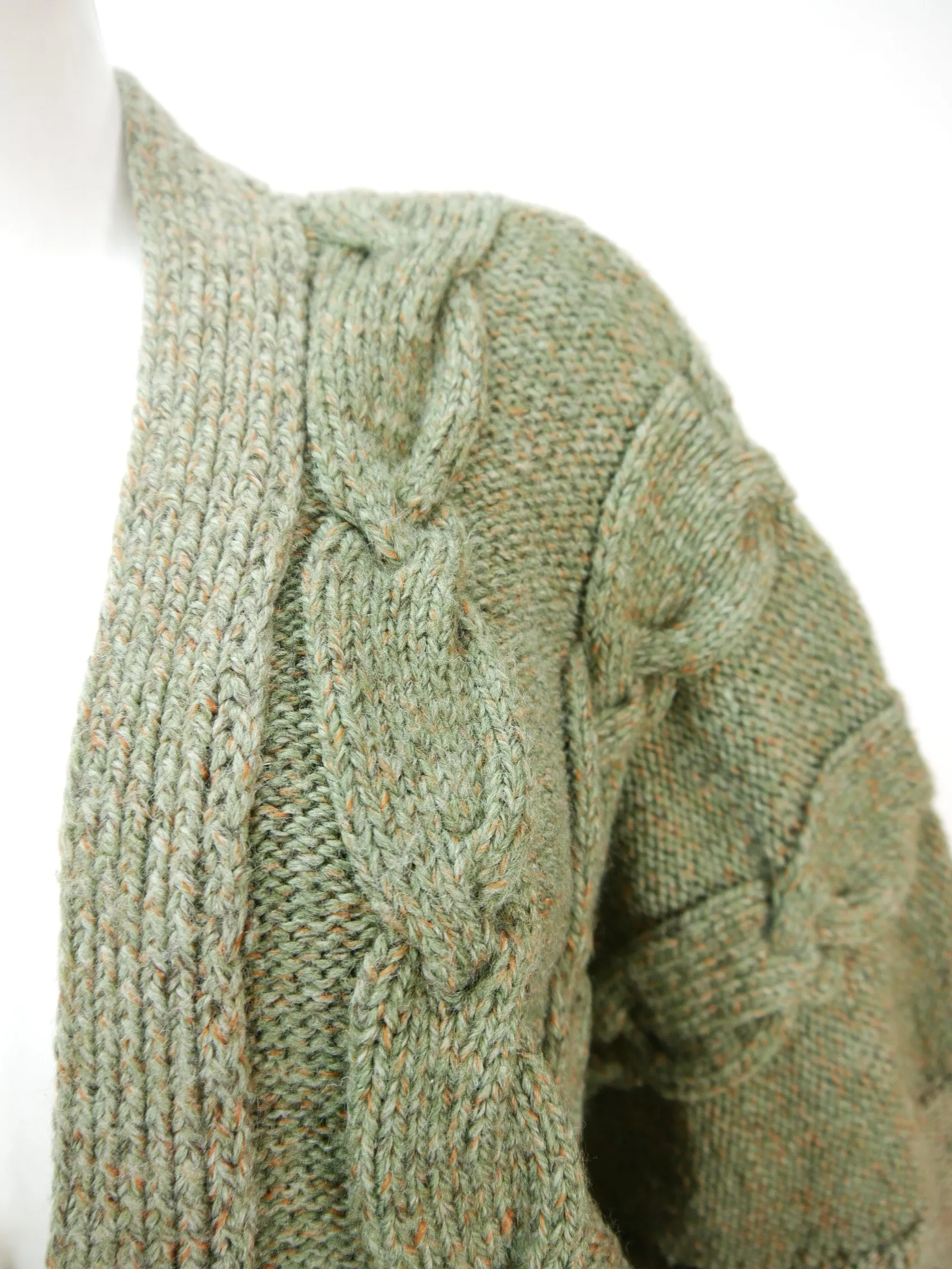 Strickjacke von Hand gestrickt mit Zopfmuster kurz und weit Trachtenjacke Gr.60