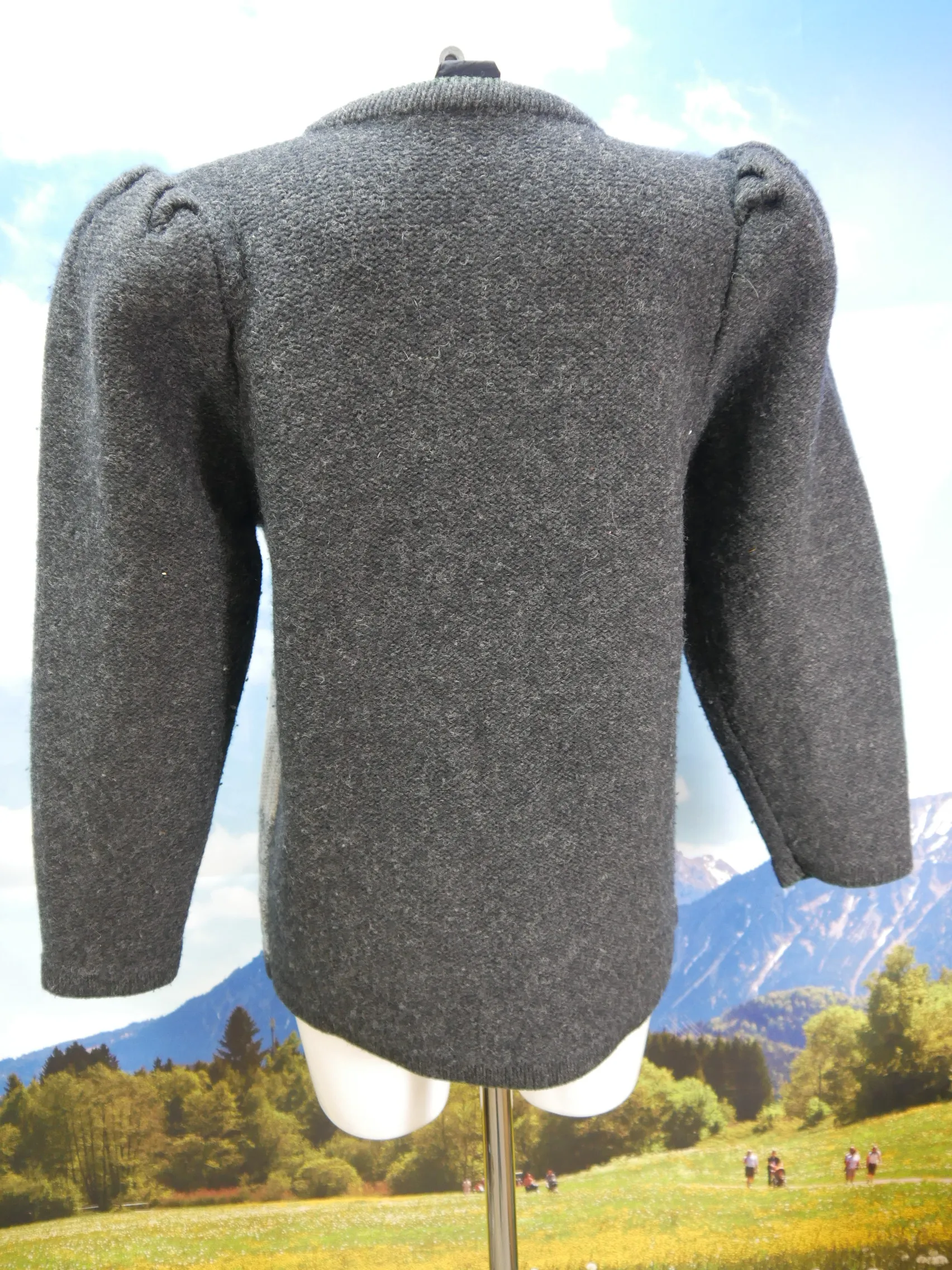 Your Sixth Sense C&A wunderschöne Strickjacke süße Trachtenjacke Jacke Gr.38